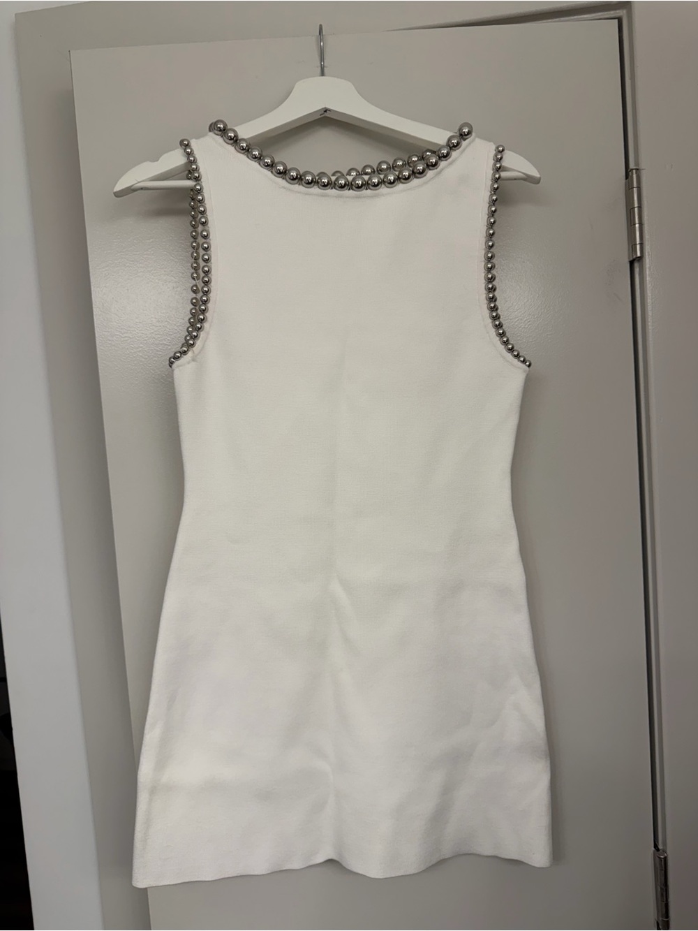 Zara White Mini Dress with Silver Bead Trim - Picture 4 of 4